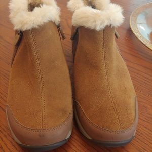 Easy Spirit Exsplor24 ankle boots